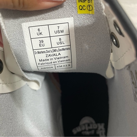 Dr. Martens Zavala 8 Eyelet Combat Boot NEW - Picture 9 of 10